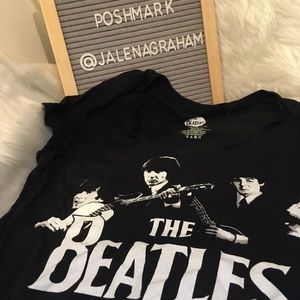 Beatles black white shirt 15-17